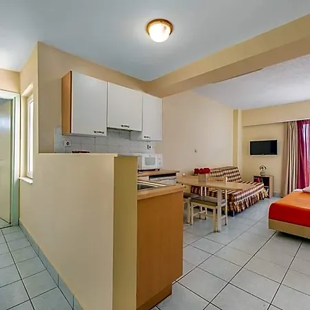 Pavlos Hotel 2*