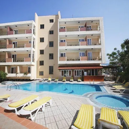 Pavlos Hotel 2*